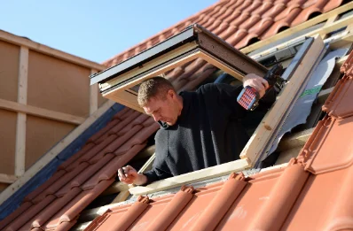 Pose de fenêtres de toit Velux à Chânes
